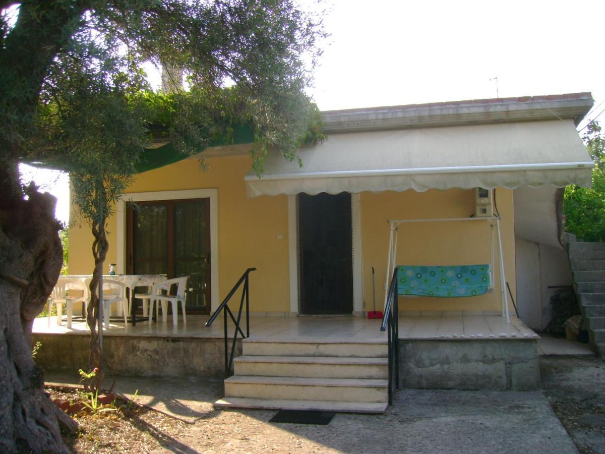 Lefkas House With Garden Villa Tsoukaládhes Exteriör bild